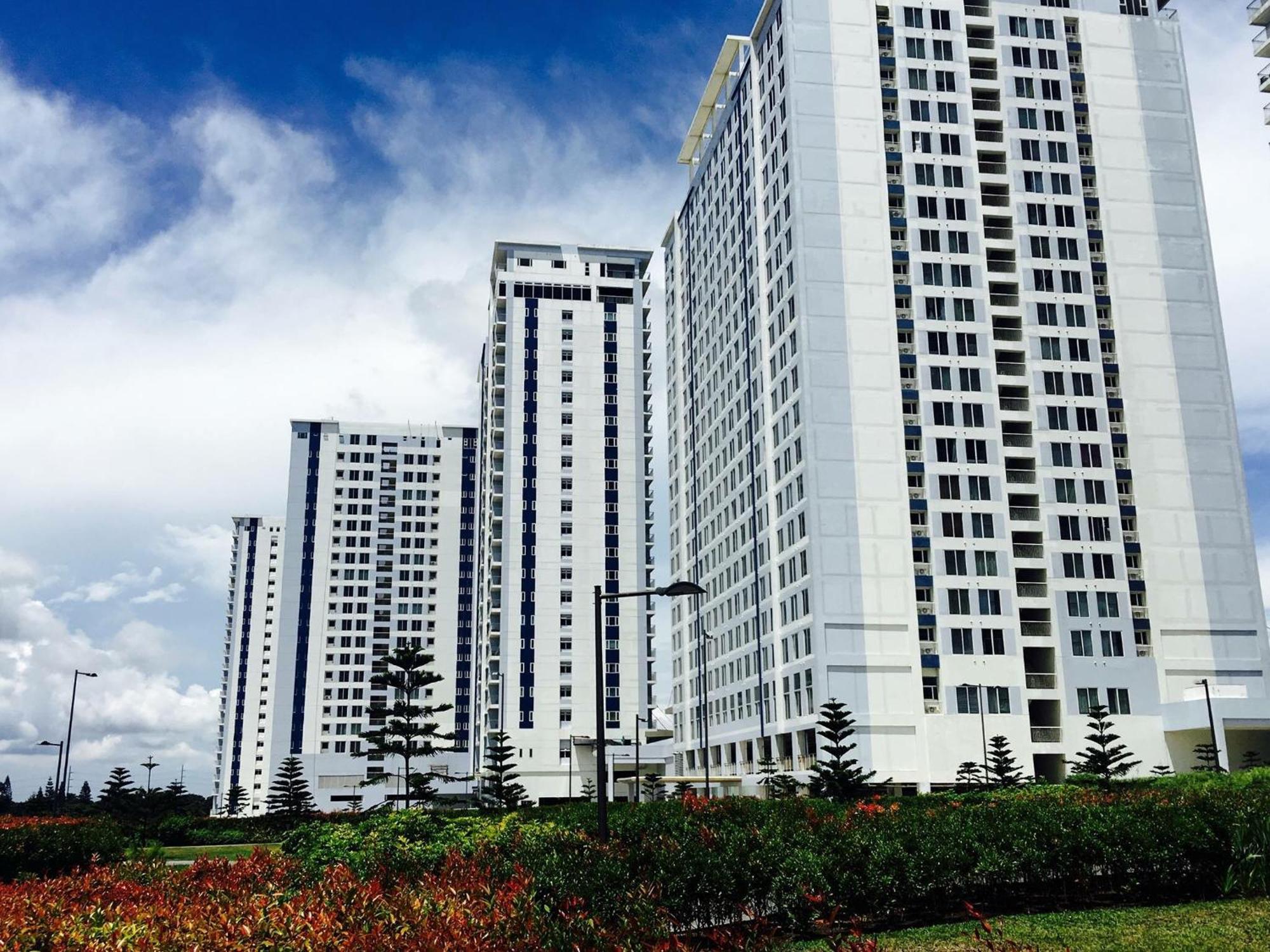 Ron'S Condo Overlooking The Lake Tagaytay City Extérieur photo