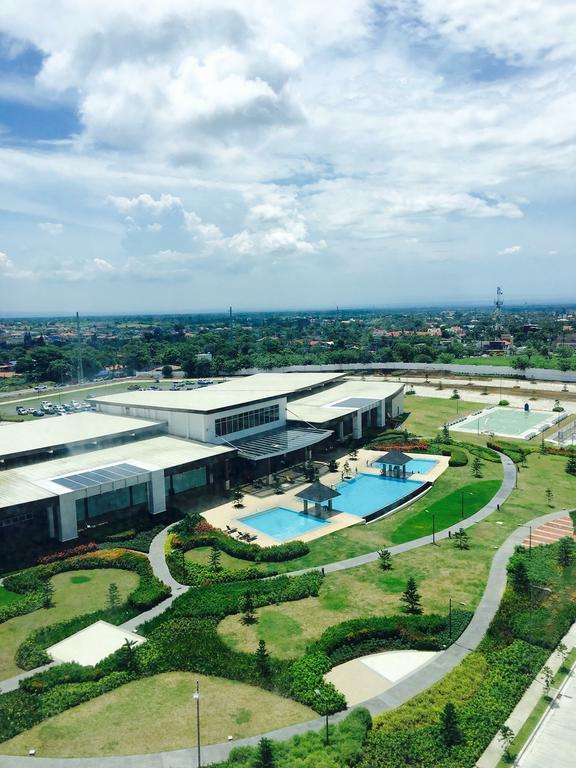 Ron'S Condo Overlooking The Lake Tagaytay City Extérieur photo